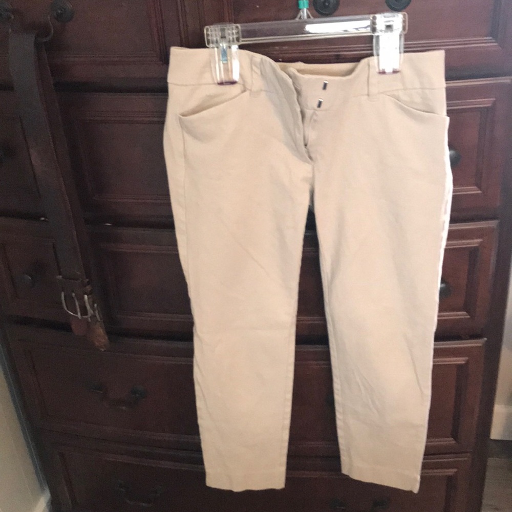 Tan New York and Company pants crop stretch pants